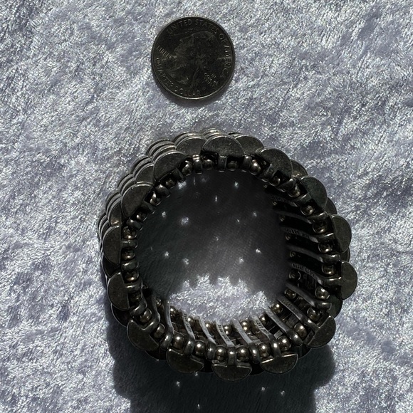 Avant Garde Paris Chunky Wide Linked Stretchy Silver Tone Bracelet - Picture 16 of 16